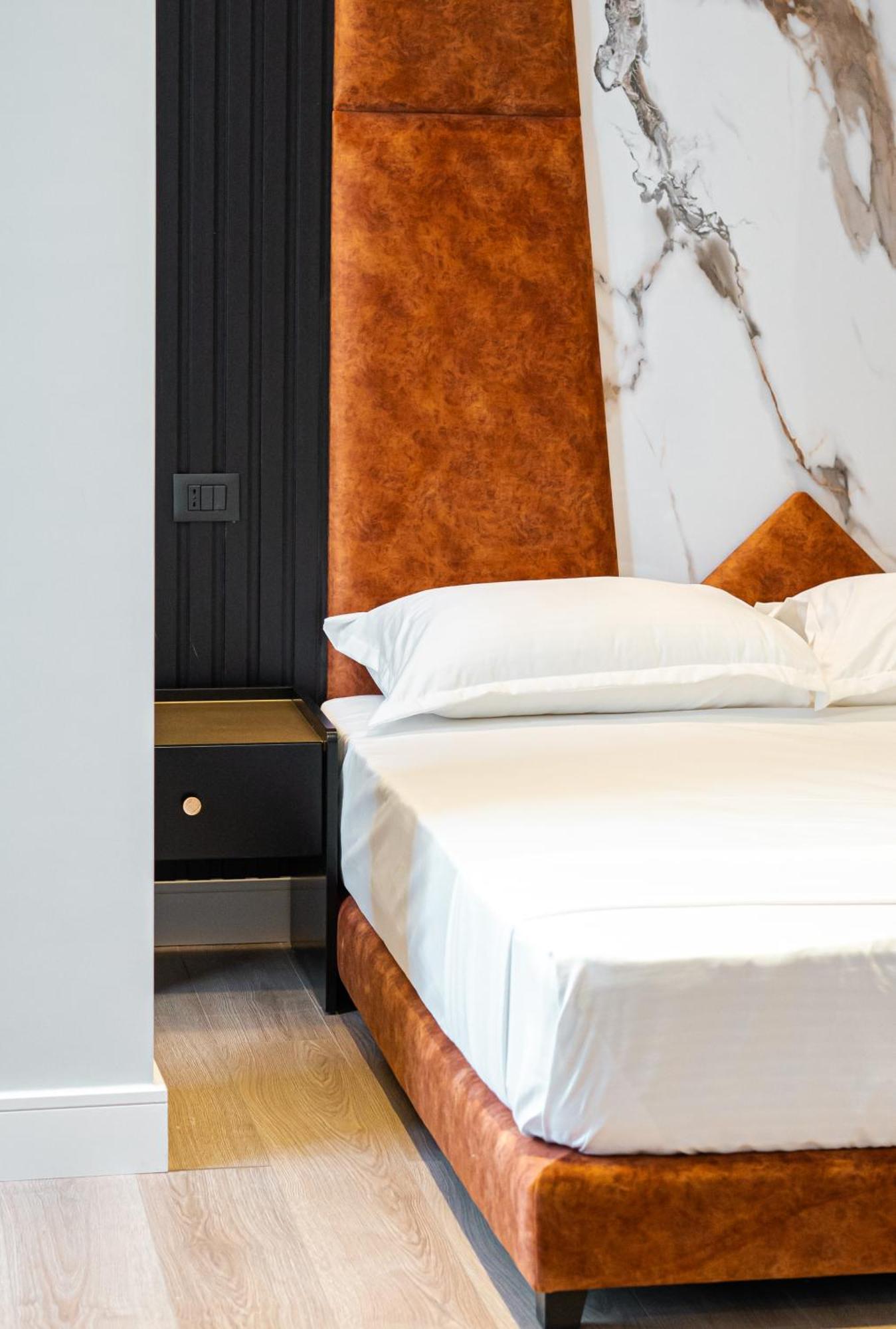 Oxygen Boutique Hotel Тирана Екстер'єр фото